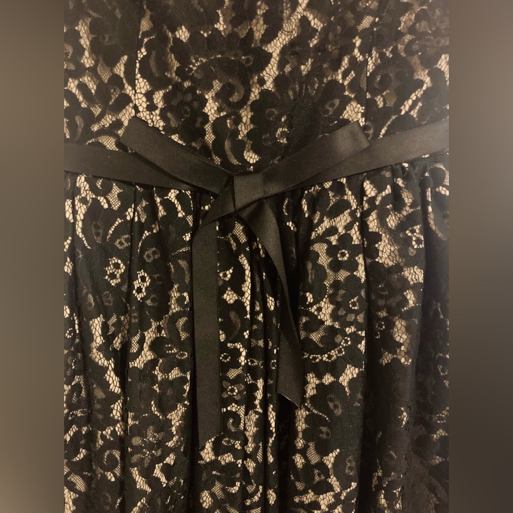 Robert Rodriguez for Target + Neiman Marcus
Holiday collection dress - Picture 3 of 16